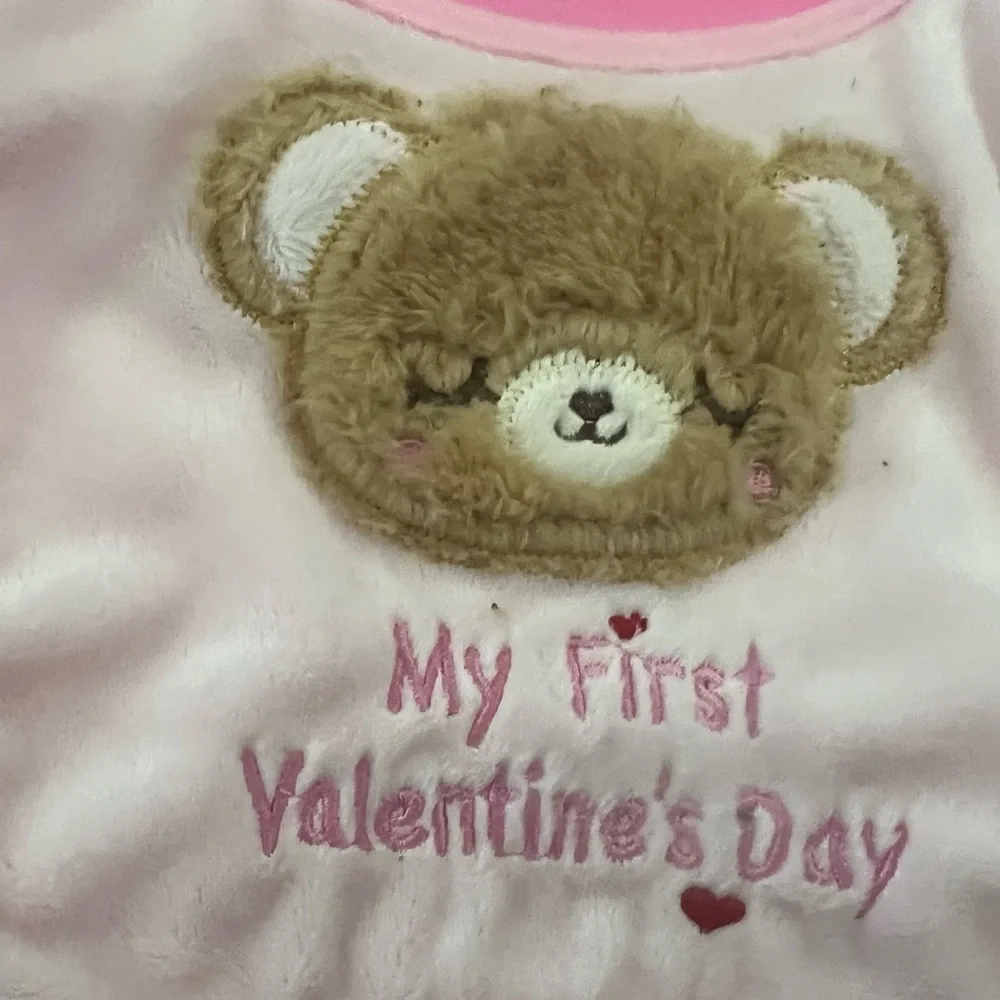 Walgreens Love In Air Baby Valentine Gift Set Bib & Security Blanket Pink NWT
